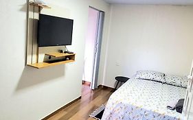 Casa com gramado e aconchegante, próximo a tudo 3